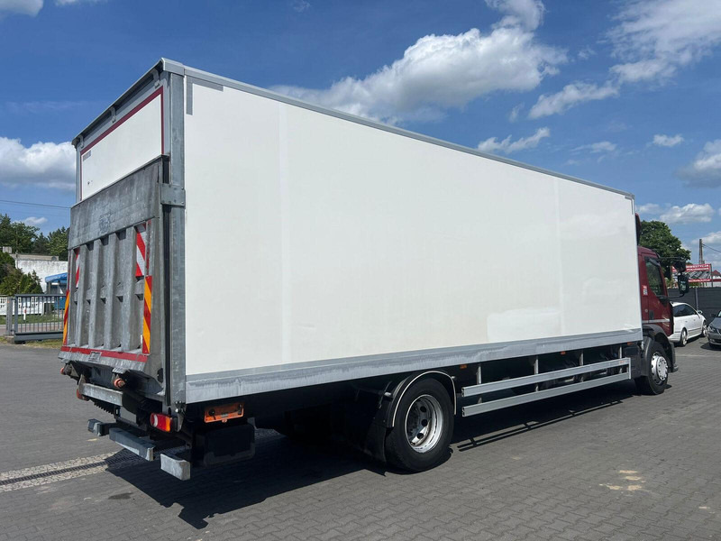 Renault D 18 250 DTI 18T REFRIGERATOR + LIFT - Külmutiga veoauto: pilt 4 Renault D 18 250 DTI 18T REFRIGERATOR + LIFT - Külmutiga veoauto: pilt 4