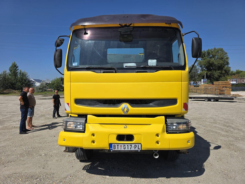 Renault Kerax 420 DCi 8x4 - Road and Service Assistant - Puksiirauto: pilt 3 Renault Kerax 420 DCi 8x4 - Road and Service Assistant - Puksiirauto: pilt 3