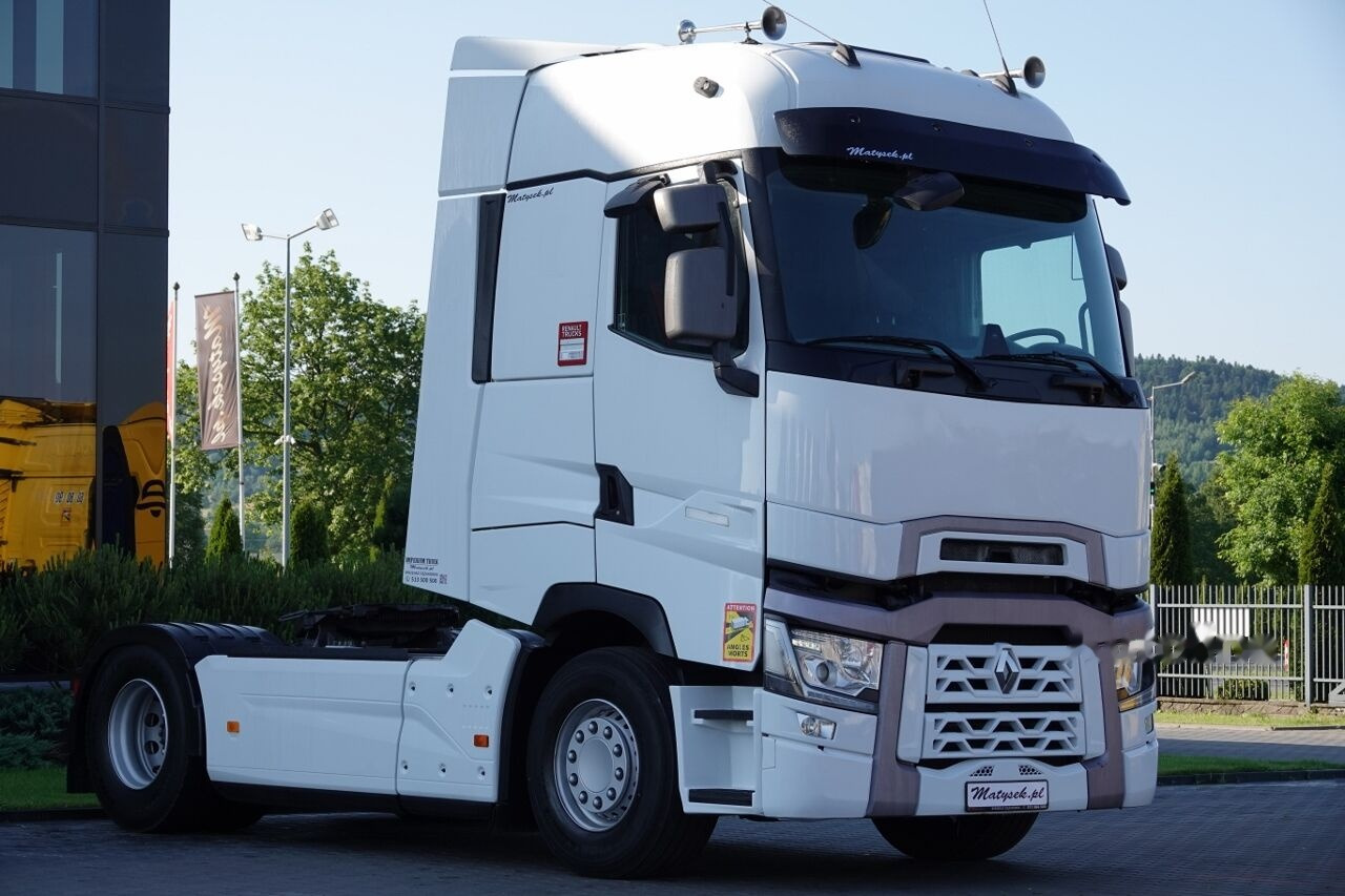 Sadulveok Renault T 520: pilt 1