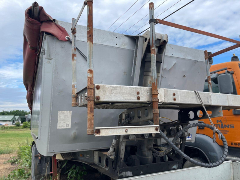Schmitz Cargobull SKO-24 kipper - Kallur-poolhaagis: pilt 4 Schmitz Cargobull SKO-24 kipper - Kallur-poolhaagis: pilt 4