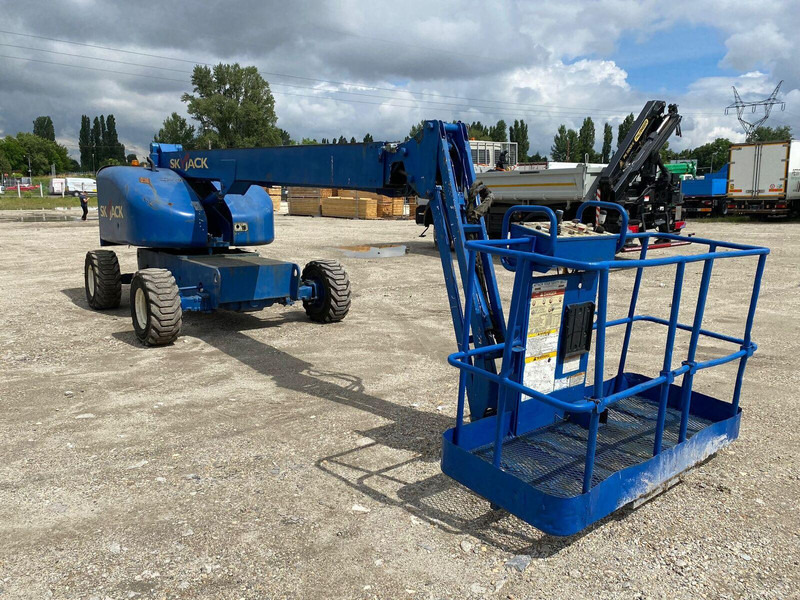 Skyjack SJ40T 4x4 Diesel - Lifting basket - 14m - Platvorm: pilt 5 Skyjack SJ40T 4x4 Diesel - Lifting basket - 14m - Platvorm: pilt 5