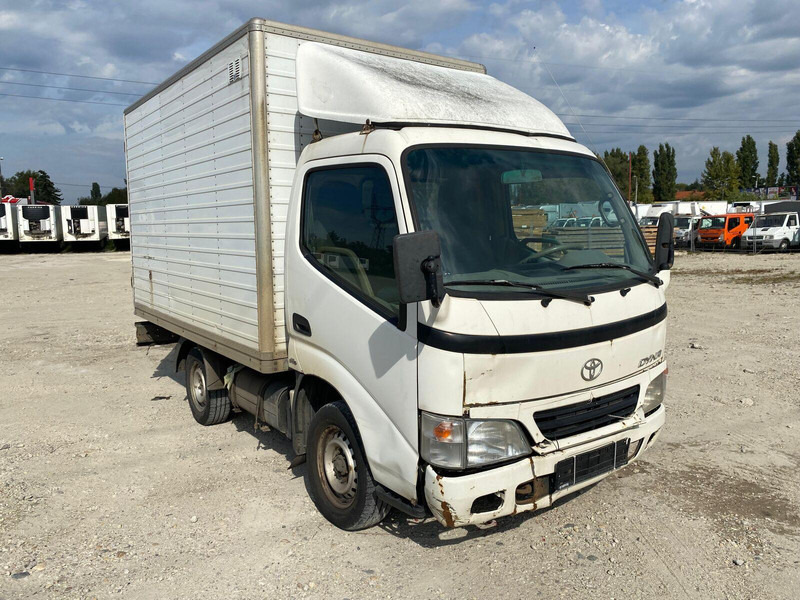 Toyota Dyna 100 3,0 D - Koffer - Tarbesõiduk furgoon: pilt 1 Toyota Dyna 100 3,0 D - Koffer - Tarbesõiduk furgoon: pilt 1