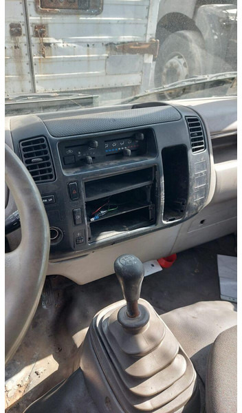 Toyota Dyna 150 3,0 D - Koffer - Tarbesõiduk furgoon: pilt 5 Toyota Dyna 150 3,0 D - Koffer - Tarbesõiduk furgoon: pilt 5