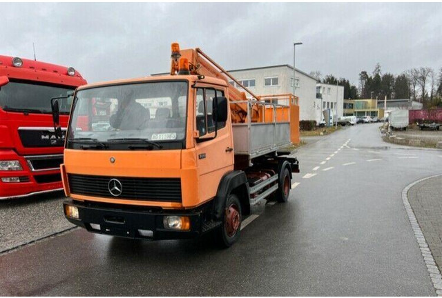 Mercedes-Benz 709 Bucket truck Wumag 14 m - Veoauto, Kraanaga veoauto: pilt 1 Mercedes-Benz 709 Bucket truck Wumag 14 m - Veoauto, Kraanaga veoauto: pilt 1
