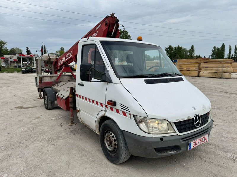 Mercedes-Benz Sprinter 311 - OMME 1950 - Lifting Basket - Veoauto, Kraanaga veoauto: pilt 4 Mercedes-Benz Sprinter 311 - OMME 1950 - Lifting Basket - Veoauto, Kraanaga veoauto: pilt 4