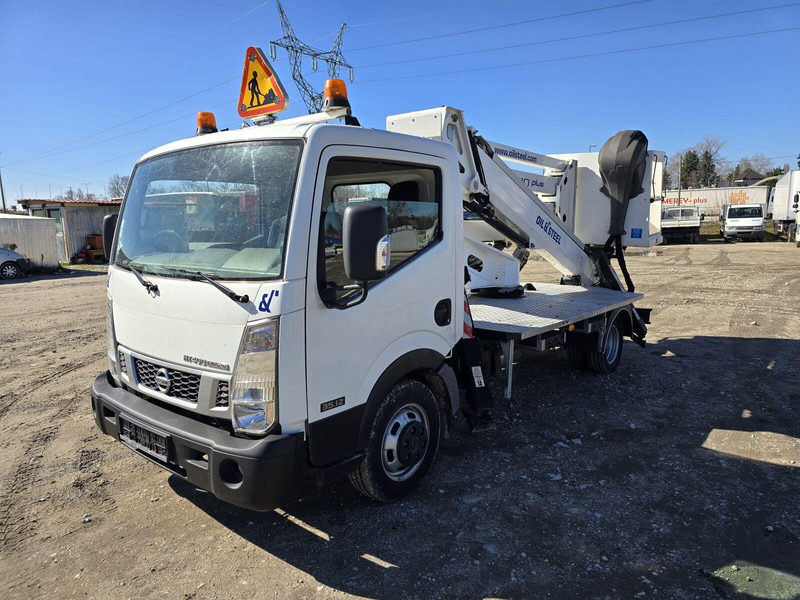 Nissan Cabstar NT 400 Oil & Steel Snake 2010H - 20m - 2 pieces - Veoauto, Kraanaga veoauto: pilt 2 Nissan Cabstar NT 400 Oil & Steel Snake 2010H - 20m - 2 pieces - Veoauto, Kraanaga veoauto: pilt 2