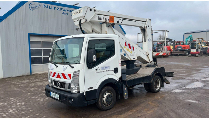 Nissan Palfinger P200A-NC 17m - Veoauto, Kraanaga veoauto: pilt 1 Nissan Palfinger P200A-NC 17m - Veoauto, Kraanaga veoauto: pilt 1