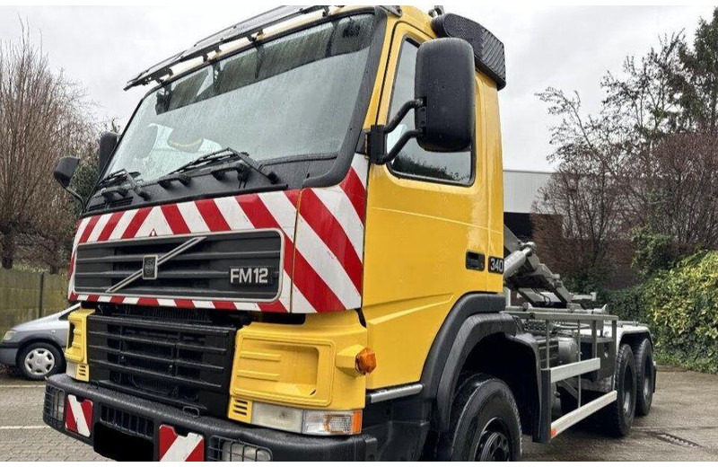 Volvo FM12 6x6 Hook lift - Konkstõstukiga veoauto: pilt 4 Volvo FM12 6x6 Hook lift - Konkstõstukiga veoauto: pilt 4