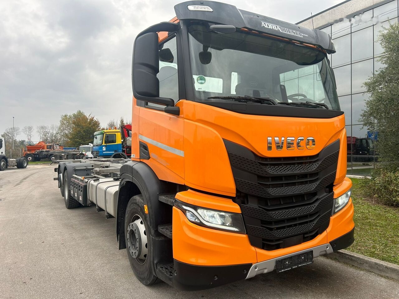 IVECO 400 - Kabiinišassiiga veoauto: pilt 1 IVECO 400 - Kabiinišassiiga veoauto: pilt 1
