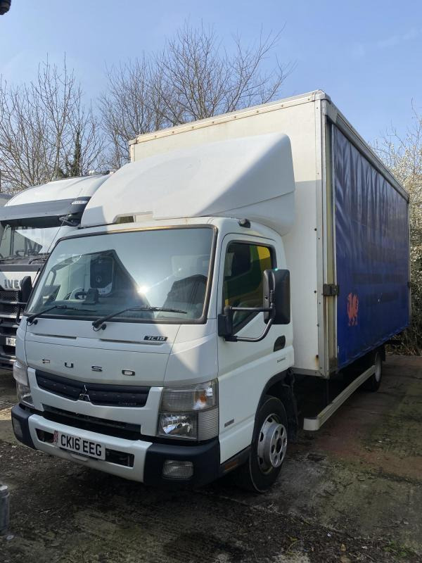Mitsubishi Canter 7C18 7.5 Ton 18 ft Curtainsider - Tent veoauto: pilt 2 Mitsubishi Canter 7C18 7.5 Ton 18 ft Curtainsider - Tent veoauto: pilt 2