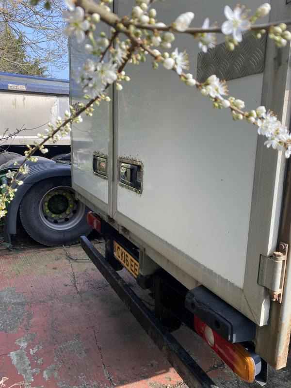 Mitsubishi Canter 7C18 7.5 Ton 18 ft Curtainsider - Tent veoauto: pilt 4 Mitsubishi Canter 7C18 7.5 Ton 18 ft Curtainsider - Tent veoauto: pilt 4