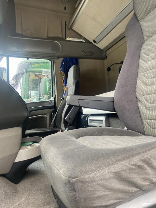 DAF XF Euro 5 105-460 4x2 Super Space Cab 4x2 XF Super Space cab Auto - Sadulveok: pilt 4 DAF XF Euro 5 105-460 4x2 Super Space Cab 4x2 XF Super Space cab Auto - Sadulveok: pilt 4