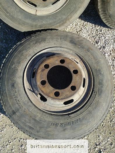 4 x used 7.50-16 LT tyres on 6 studs rims for Toyota Dyna 300 - Komplektne ratas: pilt 5 4 x used 7.50-16 LT tyres on 6 studs rims for Toyota Dyna 300 - Komplektne ratas: pilt 5