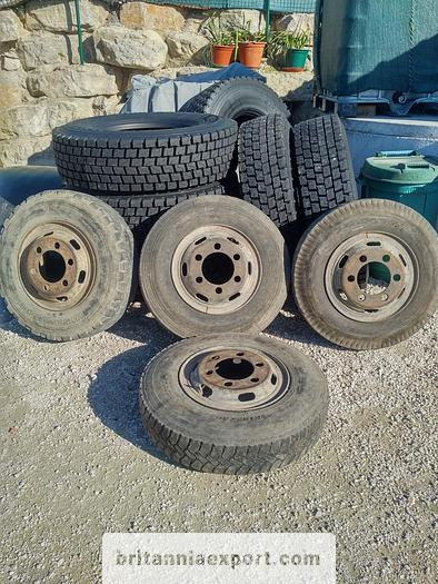 4 x used 7.50-16 LT tyres on 6 studs rims for Toyota Dyna 300 - Komplektne ratas: pilt 1 4 x used 7.50-16 LT tyres on 6 studs rims for Toyota Dyna 300 - Komplektne ratas: pilt 1