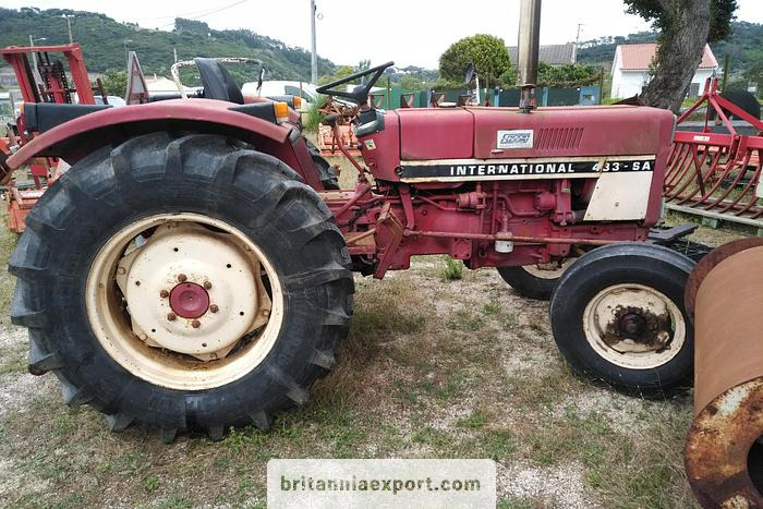 International 433 SA 4X2 | 2.5 diesel | brand new tyres | - Traktor: pilt 3 International 433 SA 4X2 | 2.5 diesel | brand new tyres | - Traktor: pilt 3