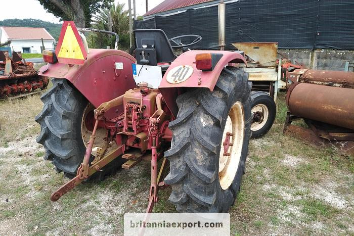 International 433 SA 4X2 | 2.5 diesel | brand new tyres | - Traktor: pilt 4 International 433 SA 4X2 | 2.5 diesel | brand new tyres | - Traktor: pilt 4