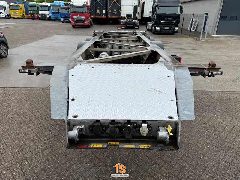 Van Hool 3B2013 20FT - ADR - MERCEDES AXLE - DRUM BRAKE - NL TOP TRAILER - 3x AVAILABLE! - Konteinerveduk/ Tõstukiga poolhaagis: pilt 3 Van Hool 3B2013 20FT - ADR - MERCEDES AXLE - DRUM BRAKE - NL TOP TRAILER - 3x AVAILABLE! - Konteinerveduk/ Tõstukiga poolhaagis: pilt 3