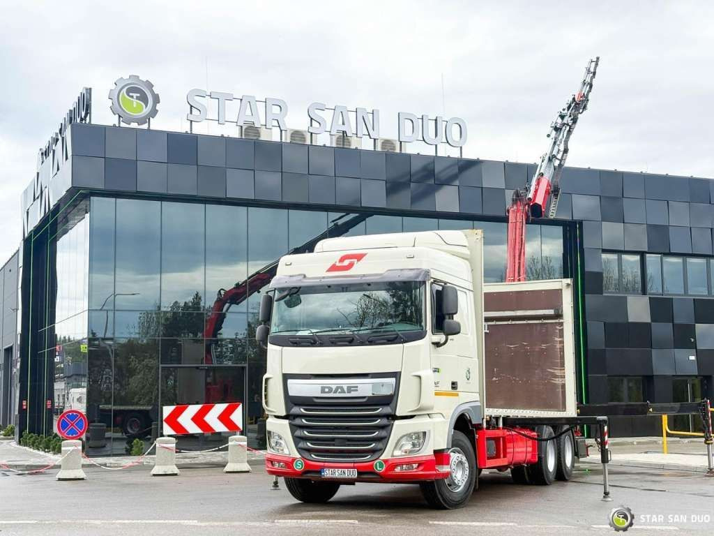 DAF XF 440 6x2 Fassi F365 FLY JIBCranePallet Grippe - Kraanaga veoauto: pilt 4 DAF XF 440 6x2 Fassi F365 FLY JIBCranePallet Grippe - Kraanaga veoauto: pilt 4