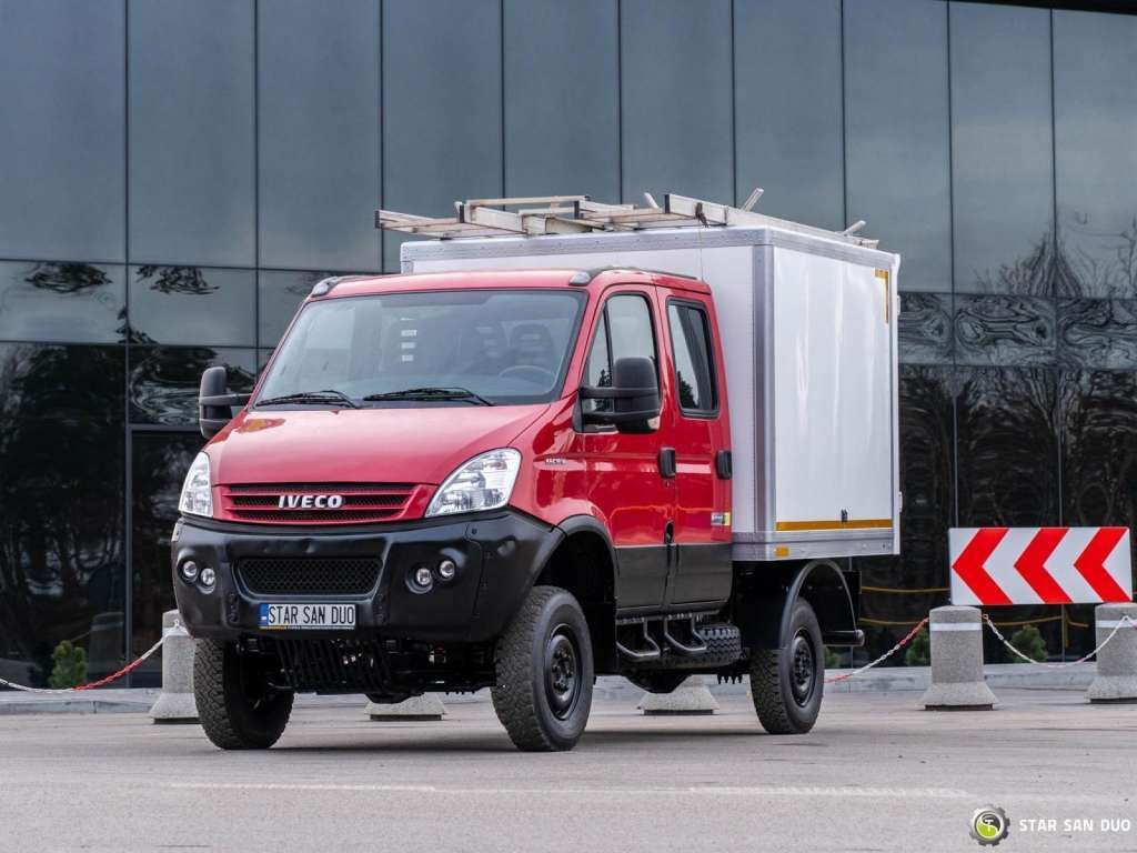 Iveco DAILY 4X4 OFFROAD CAMPER BOX DOKA Iveco DAILY 4X4 OFFROAD CAMPER BOX DOKA - Kabiinišassiiga veoauto: pilt 1 Iveco DAILY 4X4 OFFROAD CAMPER BOX DOKA Iveco DAILY 4X4 OFFROAD CAMPER BOX DOKA - Kabiinišassiiga veoauto: pilt 1