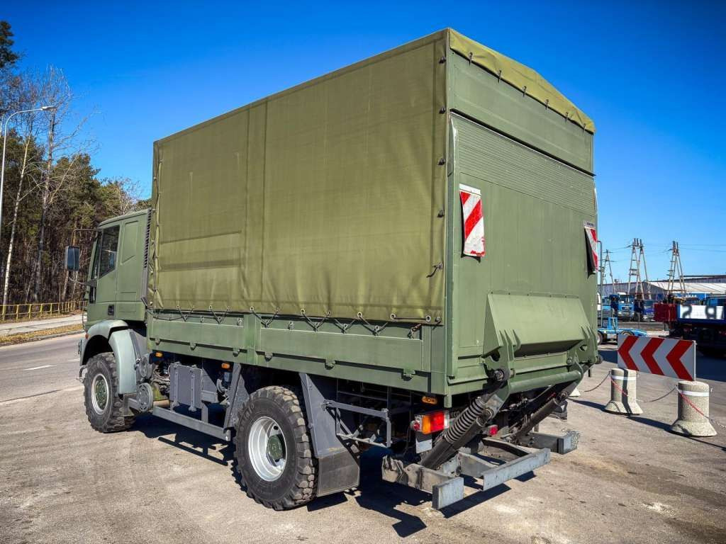 Iveco EUROCARGO 4x4 Offroad Camper Winde - Tent veoauto: pilt 4 Iveco EUROCARGO 4x4 Offroad Camper Winde - Tent veoauto: pilt 4