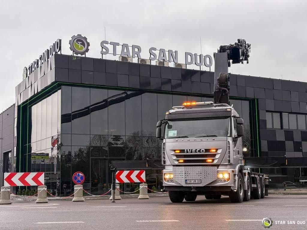 Iveco STRALIS AS320S50Y 8x2 HMF 8520-0K6 FLY JIB Winc - Kraanaga veoauto: pilt 4 Iveco STRALIS AS320S50Y 8x2 HMF 8520-0K6 FLY JIB Winc - Kraanaga veoauto: pilt 4