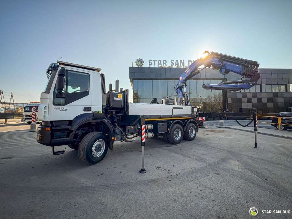 Iveco TRAKKER 450 6x6 PM41S FLY JIB Crane Kipper - Kraanaga veoauto: pilt 2 Iveco TRAKKER 450 6x6 PM41S FLY JIB Crane Kipper - Kraanaga veoauto: pilt 2