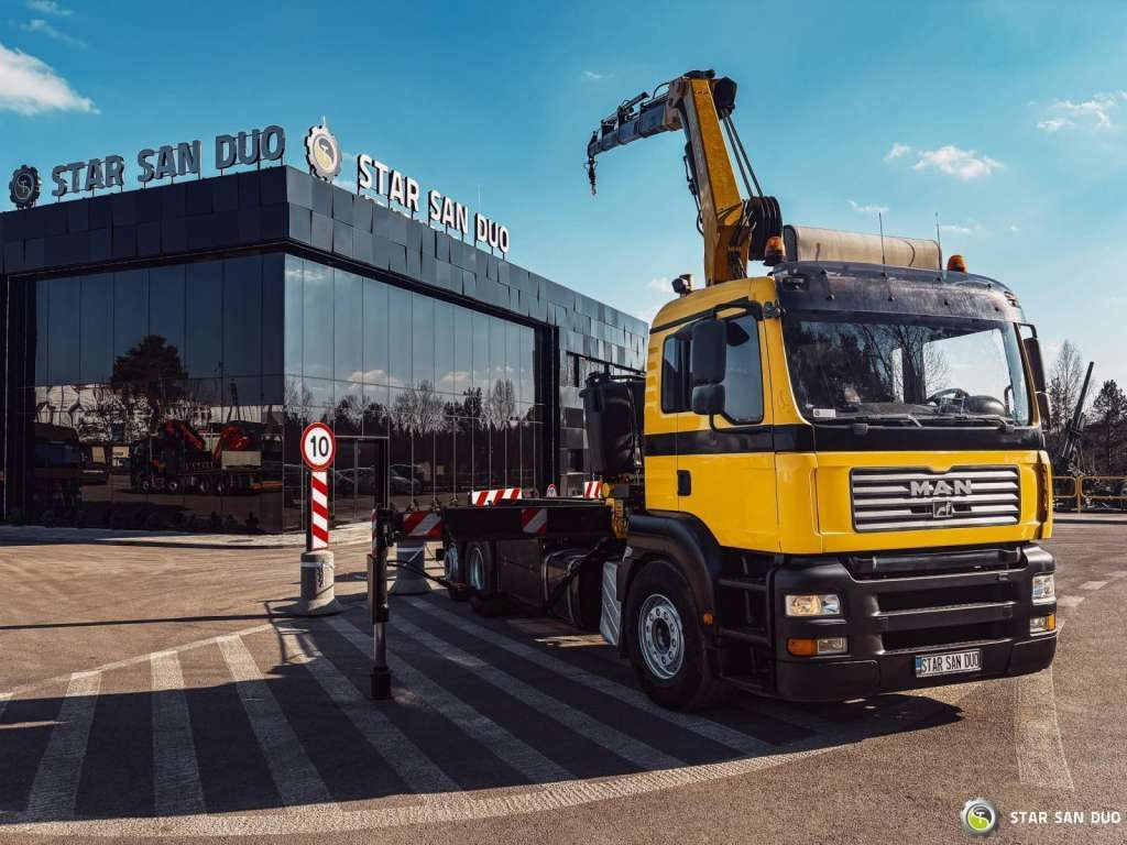 MAN TGA 18.440 6x2 FASSI F 210 A.24 Crane Rotator - Kraanaga veoauto: pilt 2 MAN TGA 18.440 6x2 FASSI F 210 A.24 Crane Rotator - Kraanaga veoauto: pilt 2