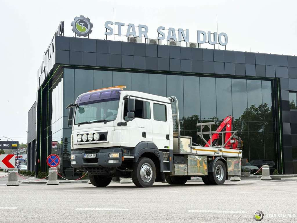 MAN TGM 13.290 4x4 FASSI F40B22 Crane Camper DOKA - Kraanaga veoauto: pilt 2 MAN TGM 13.290 4x4 FASSI F40B22 Crane Camper DOKA - Kraanaga veoauto: pilt 2