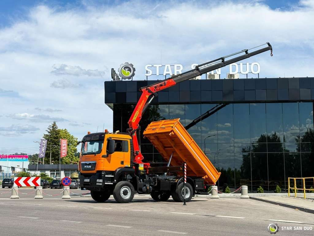 MAN TGS 18.480 4x4 PALFINGER PK 22002 Crane Kipper - Kraanaga veoauto: pilt 4 MAN TGS 18.480 4x4 PALFINGER PK 22002 Crane Kipper - Kraanaga veoauto: pilt 4