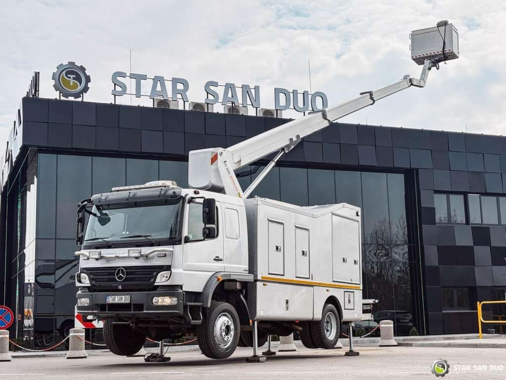 Mercedes-Benz 1529 4x4 Atego Lift Palfinger Wumag WT 230 - Veoautolt tõusev platvorm: pilt 3 Mercedes-Benz 1529 4x4 Atego Lift Palfinger Wumag WT 230 - Veoautolt tõusev platvorm: pilt 3