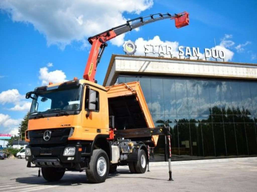 Mercedes-Benz ACTROS 1841 4x4 PALFINGER PK 22002 CRANE KIPER - Kallurauto, Kraanaga veoauto: pilt 5 Mercedes-Benz ACTROS 1841 4x4 PALFINGER PK 22002 CRANE KIPER - Kallurauto, Kraanaga veoauto: pilt 5
