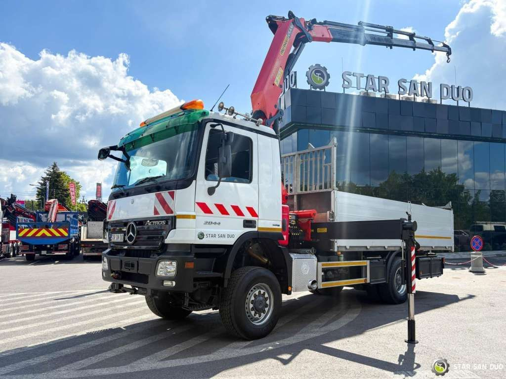 Kraanaga veoauto Mercedes-Benz  ACTROS 2044A 4x4 Palfinger PK 20002 hds Crane: pilt 1