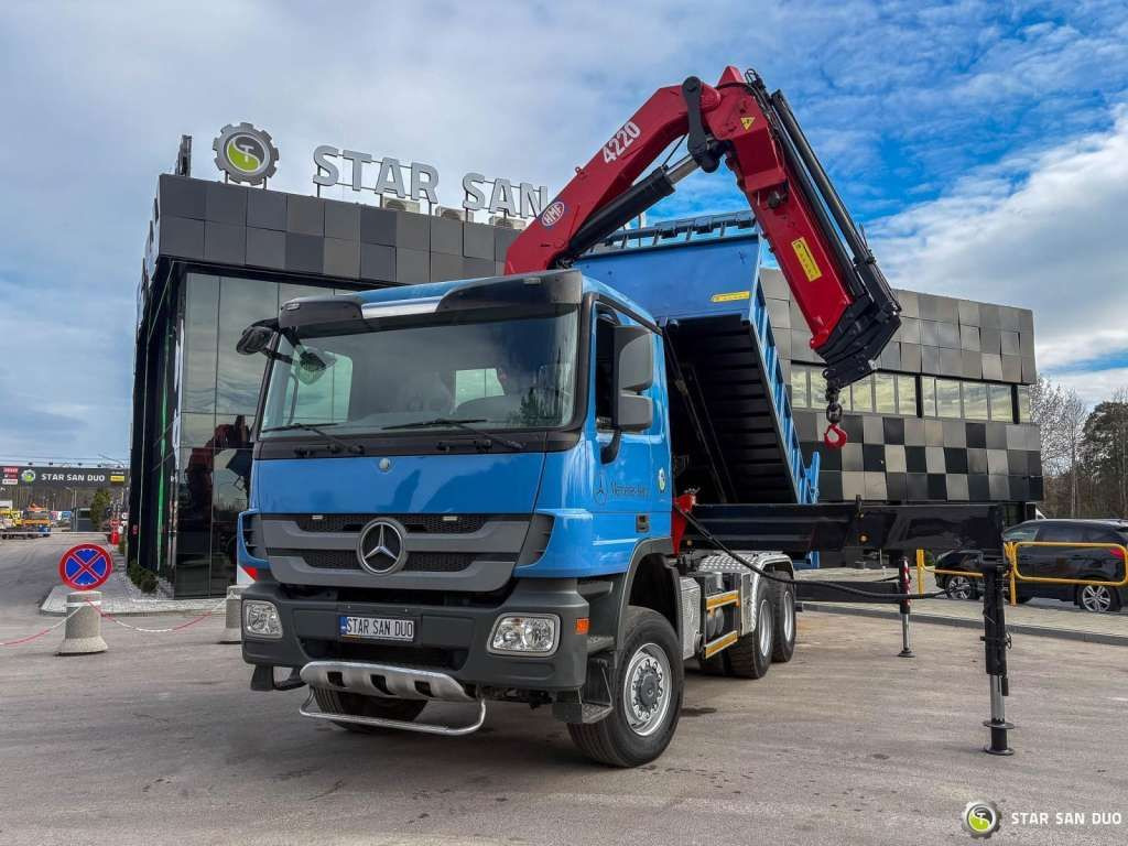 Mercedes-Benz ACTROS 3341 6x6 HMF 4220 K4 CRANE KIPPER - Kraanaga veoauto: pilt 2 Mercedes-Benz ACTROS 3341 6x6 HMF 4220 K4 CRANE KIPPER - Kraanaga veoauto: pilt 2