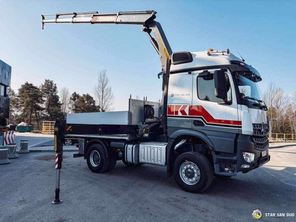 Mercedes-Benz AROCS 1851 4x4 PALFINGER PK 20002 Crane Kran - Kraanaga veoauto: pilt 3 Mercedes-Benz AROCS 1851 4x4 PALFINGER PK 20002 Crane Kran - Kraanaga veoauto: pilt 3