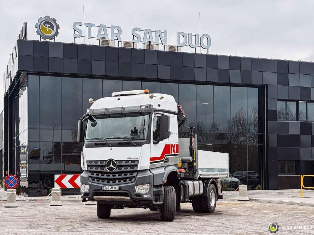 Mercedes-Benz AROCS 1851 4x4 PALFINGER PK 20002 Crane Kran - Kraanaga veoauto: pilt 2 Mercedes-Benz AROCS 1851 4x4 PALFINGER PK 20002 Crane Kran - Kraanaga veoauto: pilt 2