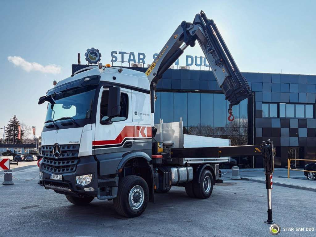Mercedes-Benz AROCS 1851 4x4 PALFINGER PK 20002 Crane Kran - Kraanaga veoauto: pilt 4 Mercedes-Benz AROCS 1851 4x4 PALFINGER PK 20002 Crane Kran - Kraanaga veoauto: pilt 4