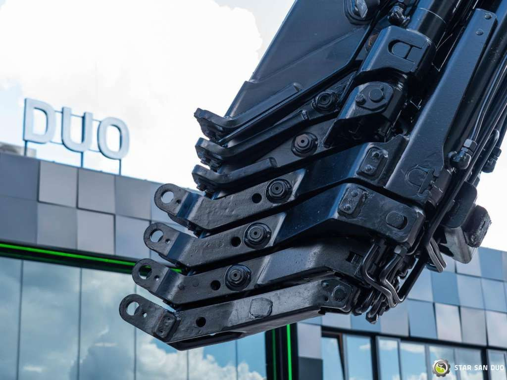 Kraanaga veoauto Mercedes-Benz  AROCS 3251 8x4 HMF 8520 Fly Jib Winch: pilt 27