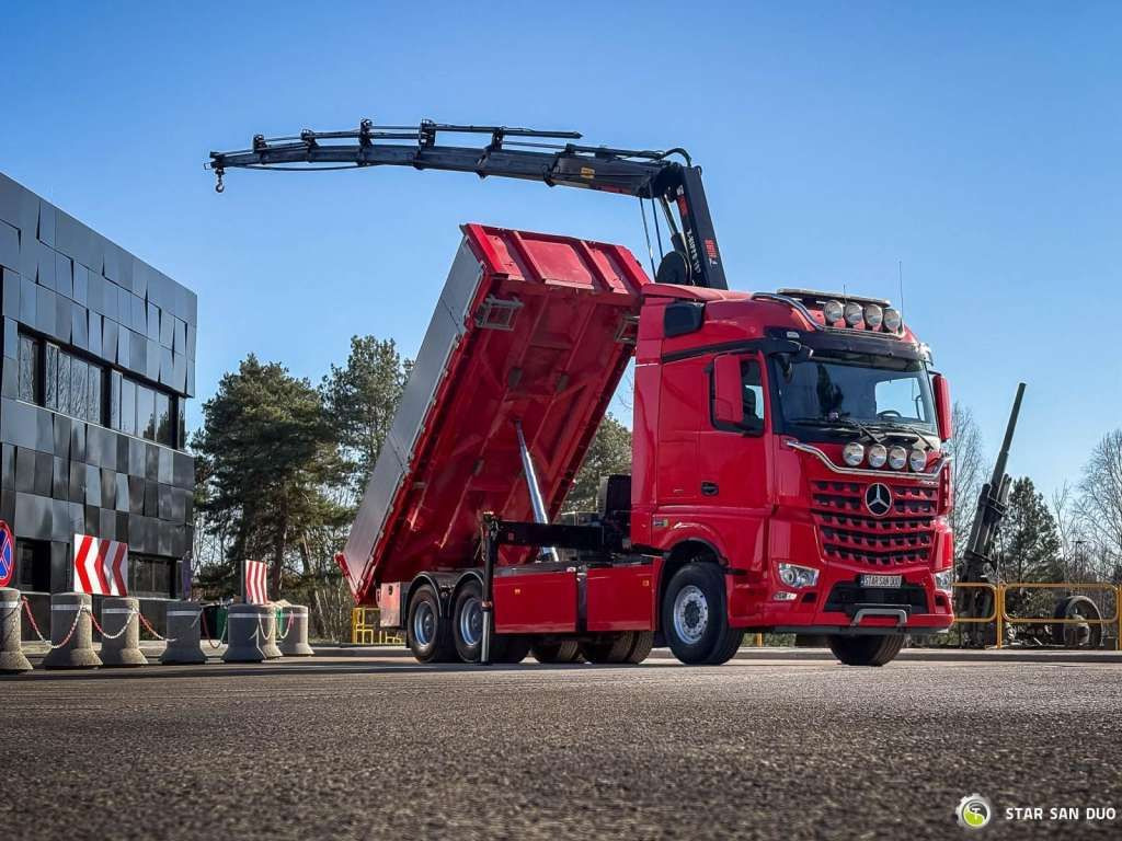 Mercedes-Benz AROCS 3358L 6x4 HIAB 192X-HIPRO E-6 Crane Kippe - Kraanaga veoauto: pilt 3 Mercedes-Benz AROCS 3358L 6x4 HIAB 192X-HIPRO E-6 Crane Kippe - Kraanaga veoauto: pilt 3