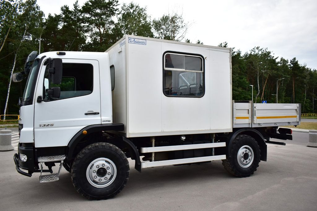 Mercedes-Benz ATEGO 1326 4x4 OFF ROAD CAMPER BUS BOX . - Kasti veoauto: pilt 4 Mercedes-Benz ATEGO 1326 4x4 OFF ROAD CAMPER BUS BOX . - Kasti veoauto: pilt 4