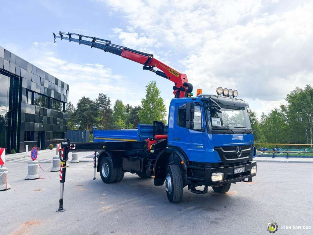 Mercedes-Benz AXOR 1833 4x4 Palfinger PK 22002 EH Crane Winch - Kraanaga veoauto: pilt 2 Mercedes-Benz AXOR 1833 4x4 Palfinger PK 22002 EH Crane Winch - Kraanaga veoauto: pilt 2