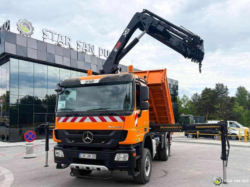 Mercedes-Benz Actros 1841 AK 4x4 Hiab 288E-7 Crane Kipper - Kraanaga veoauto: pilt 4 Mercedes-Benz Actros 1841 AK 4x4 Hiab 288E-7 Crane Kipper - Kraanaga veoauto: pilt 4