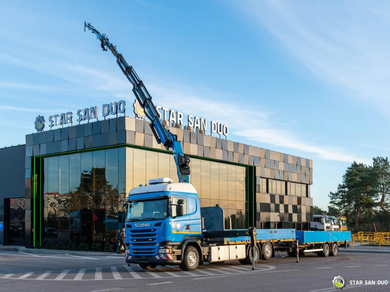 - Kraanaga veoauto: pilt 4 - Kraanaga veoauto: pilt 4