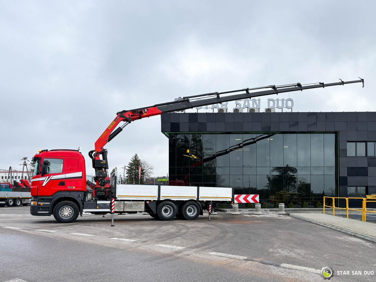 - Kraanaga veoauto: pilt 3 - Kraanaga veoauto: pilt 3