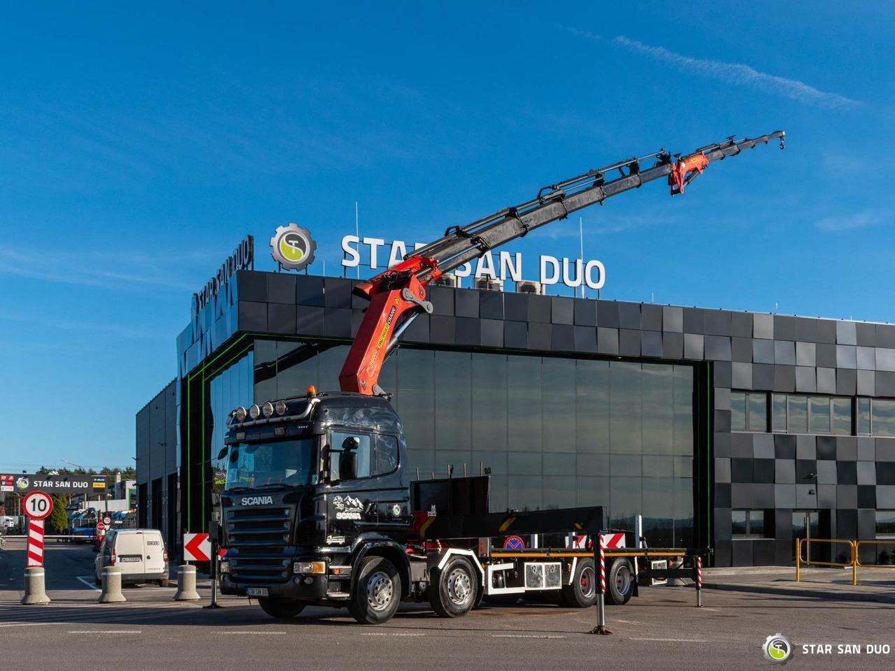 - Kraanaga veoauto: pilt 3 - Kraanaga veoauto: pilt 3