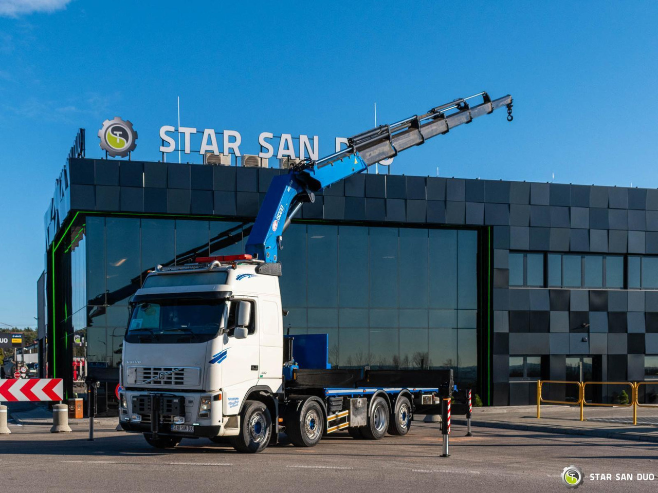 - Kraanaga veoauto: pilt 3 - Kraanaga veoauto: pilt 3