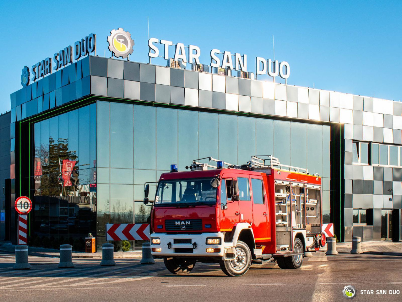 - Tuletõrjeauto: pilt 3 - Tuletõrjeauto: pilt 3