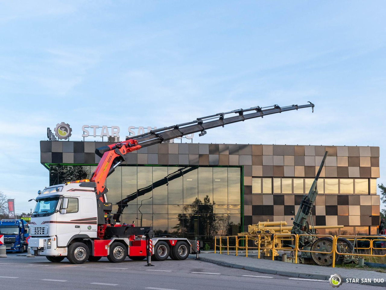 - Kraanaga veoauto: pilt 4 - Kraanaga veoauto: pilt 4