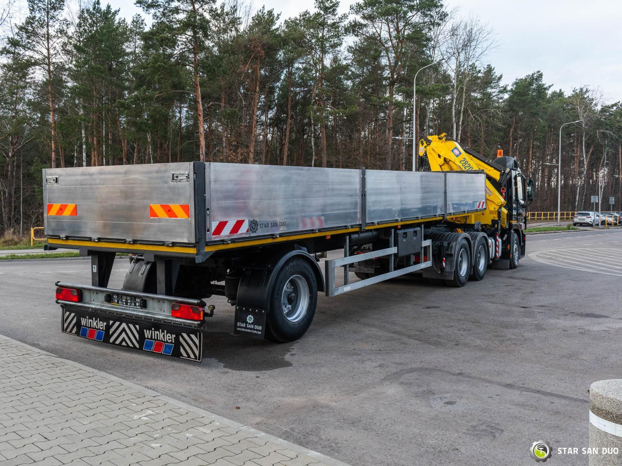 Kraanaga veoauto : pilt 11