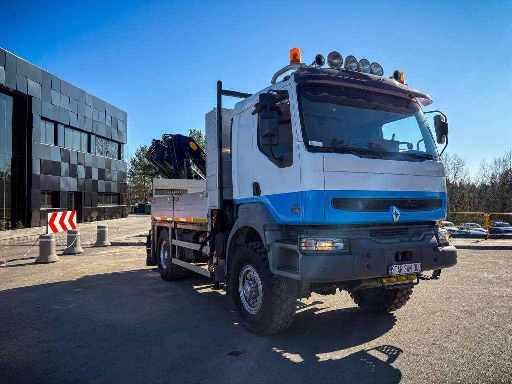 Renault KERAX 270 4x4 PALFINGER PK 16502 CRANE WINCH - Kraanaga veoauto, Madelveok/ Platvormveok: pilt 2 Renault KERAX 270 4x4 PALFINGER PK 16502 CRANE WINCH - Kraanaga veoauto, Madelveok/ Platvormveok: pilt 2