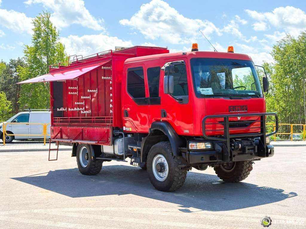 Renault MIDLUM 4x4 DOKA Brigade Double Cabin Camper - Kabiinišassiiga veoauto: pilt 3 Renault MIDLUM 4x4 DOKA Brigade Double Cabin Camper - Kabiinišassiiga veoauto: pilt 3